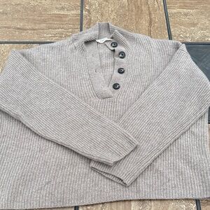 Everlane V-Neck Sweater in Taupe L